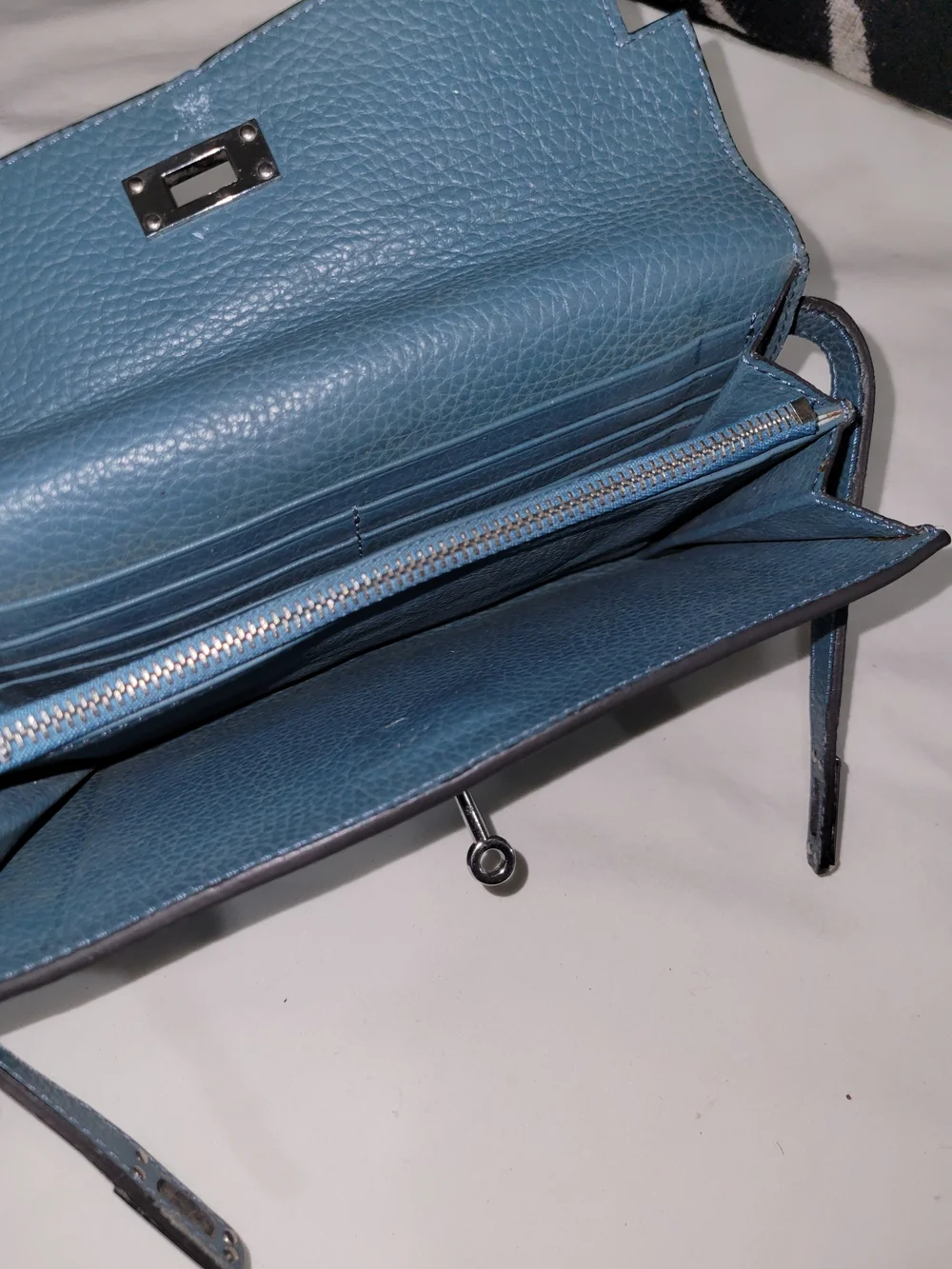 Pebbled Leather Fashion Clutch Wallet - Blue